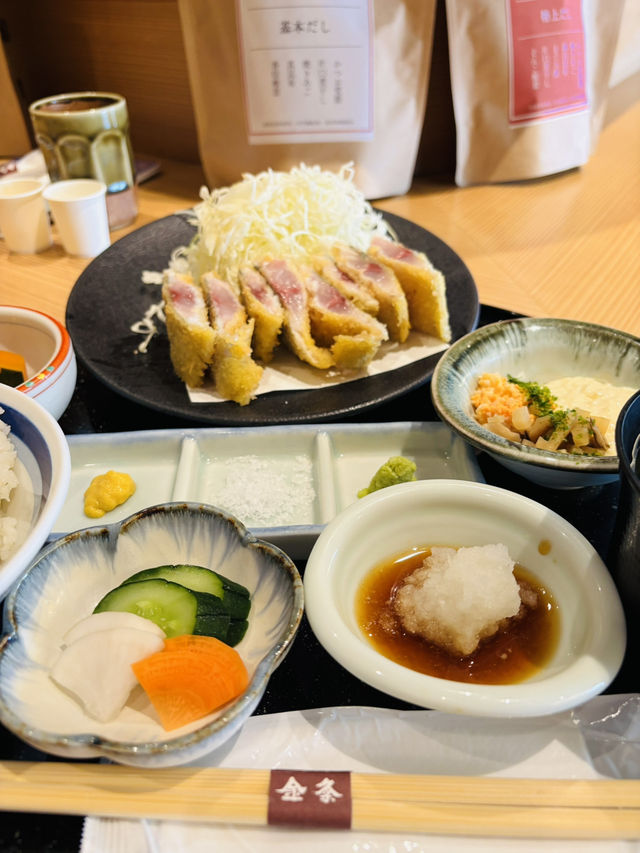 羽田空港🇯🇵第3ターミナルの〝金粂〟で絶品生アジフライを食す🤤⟡.·