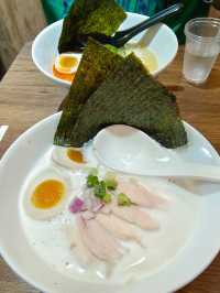 #新莊輔大美食 ，一口入魂雞白湯拉麵&輔大興德屏東夜市豆花