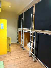 Chic Design, Cozy Vibes, and Adorable Cats – A Perfect Hostel Experience at Melaka! 🐱🐈‍⬛🐈