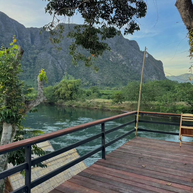 นอนเรือนแพเมืองเฟือง บรรยากาศดีต่อใจมาก 🏞️🍃✨