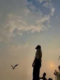 🌇 Chasing Sunsets & Feeding Birds at Botataung Jetty