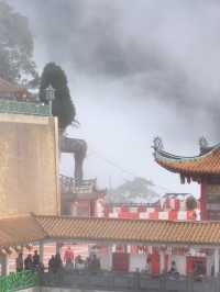 Lost in the Clouds… or Just in Genting : Chin Swee Pagoda