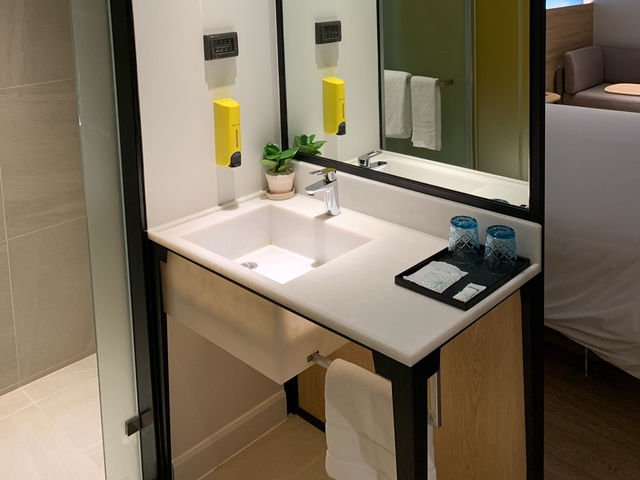 🏨 ibis Styles Bangkok Ratchada – Perfect Solo Stay in the City