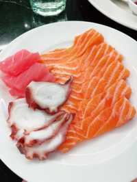 The Orchard Café Singapore: Must-Try Dinner Buffet with Seafood Delights