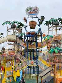 🌈💦 Get Ready to Scream, Splash & Smile – SplashMania at Gamuda Cove! 🎢🌴