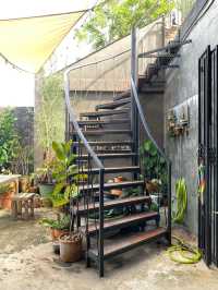 Thrrmda Bar & Eatery