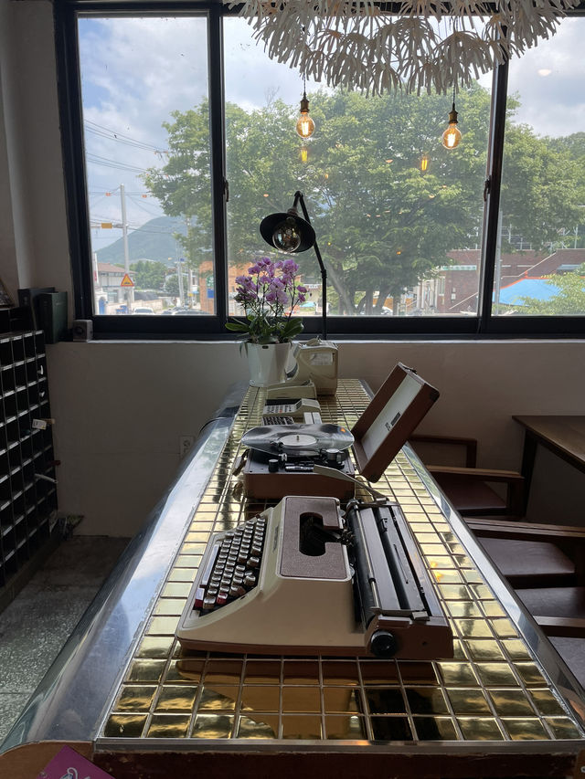 이 카페 완전 반하겠어요! ☕️