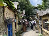 Yufuin Floral Village หรือ  Fairy Tale Village
