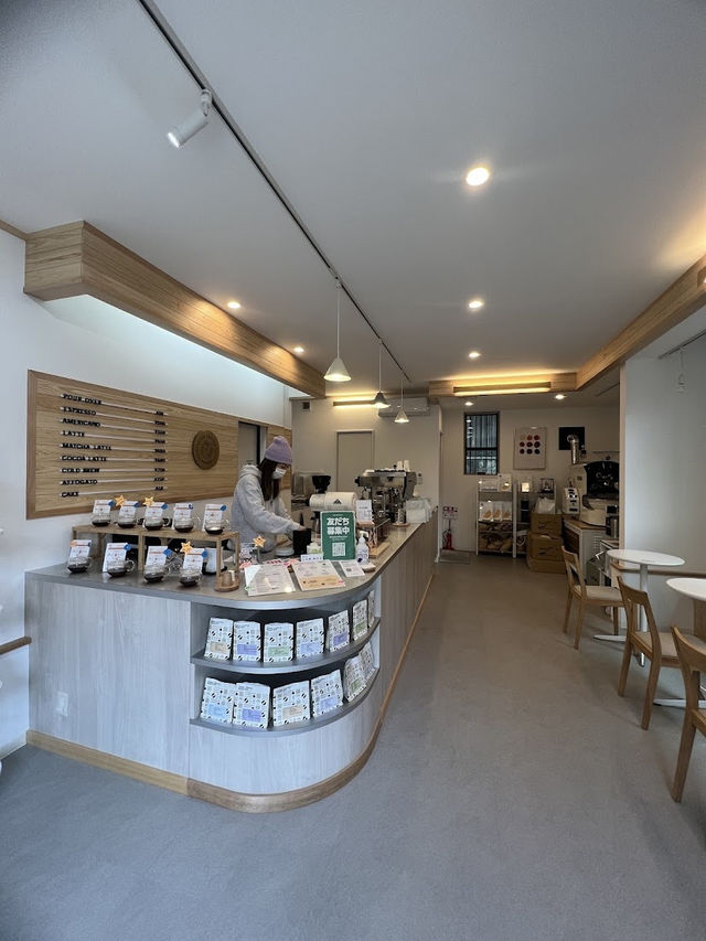 Tasse Coffee Roastery, Tokyo’s Cozy Corner for Coffee Connoisseurs