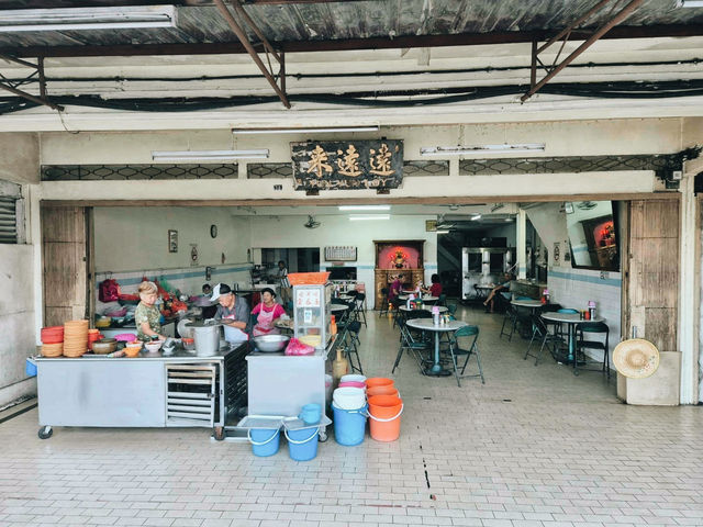 Yun Yun Loy in Johor Bahru
