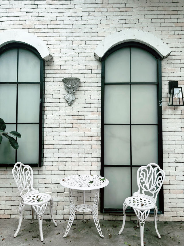 The Old School Specialty Coffee & Roastery