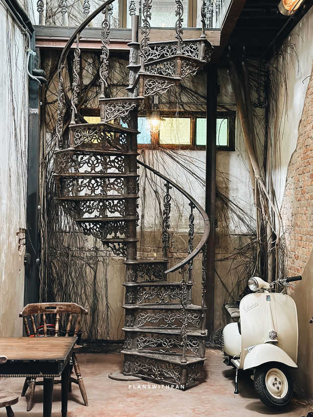 หลงรัก คอฟฟี่ โรสเตอร์ (Long Lux Coffee Roasters) หลงรัก คอฟฟี่ โรสเตอร์ (Long Lux Coffee Roasters)