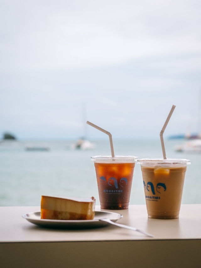 Moonstone Cafe Over The Sea , phuket