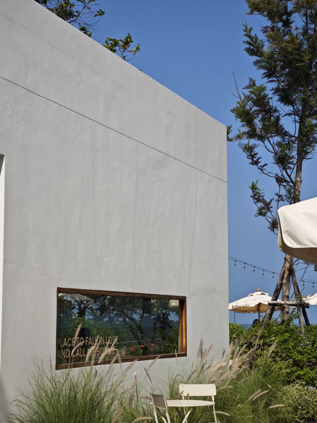 คาเฟ่สุดปังใกล้หัวหิน bOnnie on the beach cafe