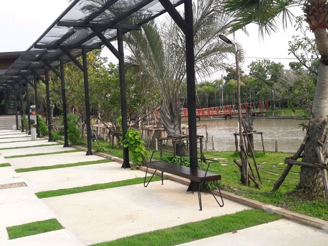 🌿 ทำไมต้องไป Say Hay Cafe?