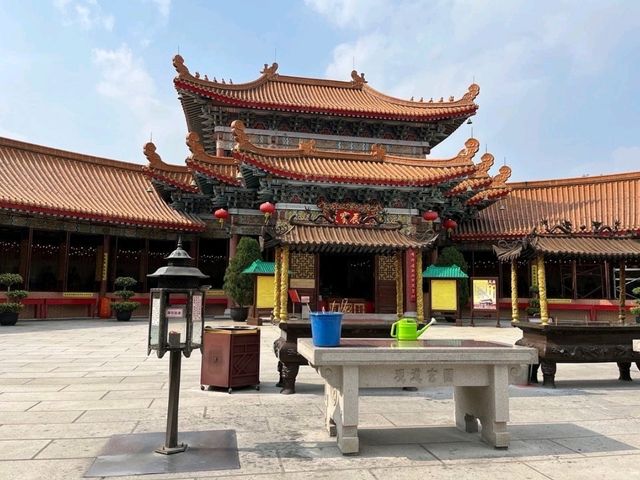 Yuanzhen Taoist Temple Is Calm with a Capital C