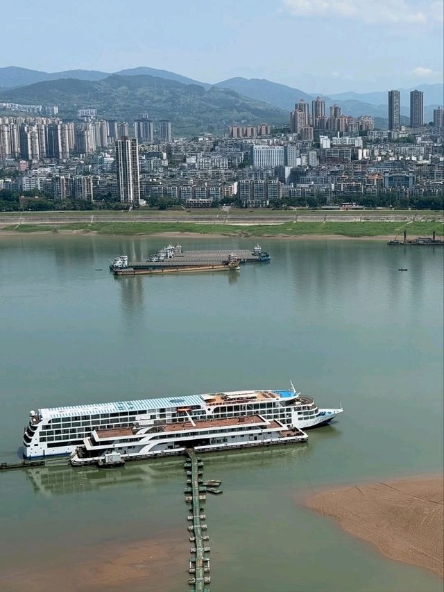 Cruisin the Yangtze River