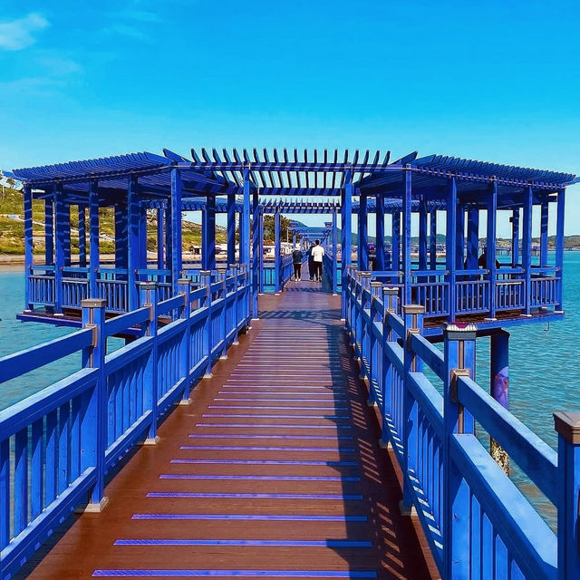 🌙💙 *Banwol Island (반월도): Korea’s Dreamy "Half-Moon" Purple Paradise* 🏝️🌸