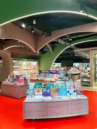Eslite Spectrum at Starhill KL: A Beautiful Cultural Book Haven