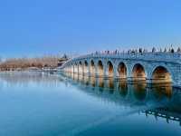 Stone, Water, and Majesty – The Iconic Seventeen-Arch Bridge of the Summer Palace