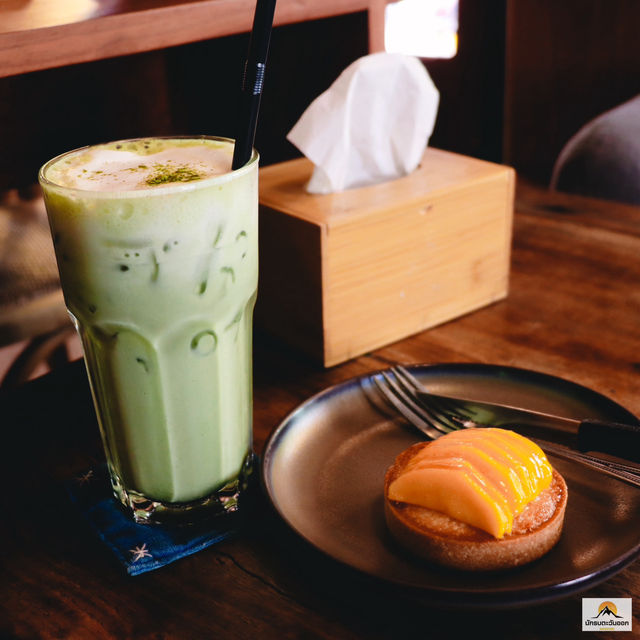 Le Banneton Café French Bakery - Luang Prabang