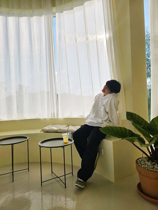 📍Curf Cafe