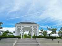 Majestic Pavilion – Where Elegance Meets Nature 