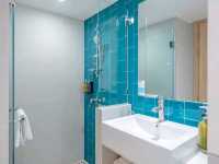 Lively Recreation & Convenience