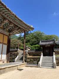 돌빛과 바람 사이를 걷는 시간, 구례 화엄사