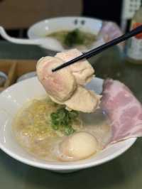人氣雞白湯拉麵小店