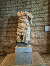 🏺 Neues Museum – Home of the World-Famous Nefertiti 🏺