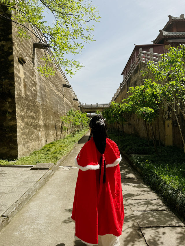 Hengdian ความยิ่งใหญ่ เดินขาลาก Hengdian ความยิ่งใหญ่ เดินขาลาก