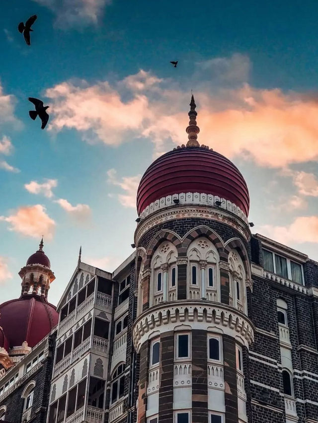 A glimpse into the wealth gap in Mumbai