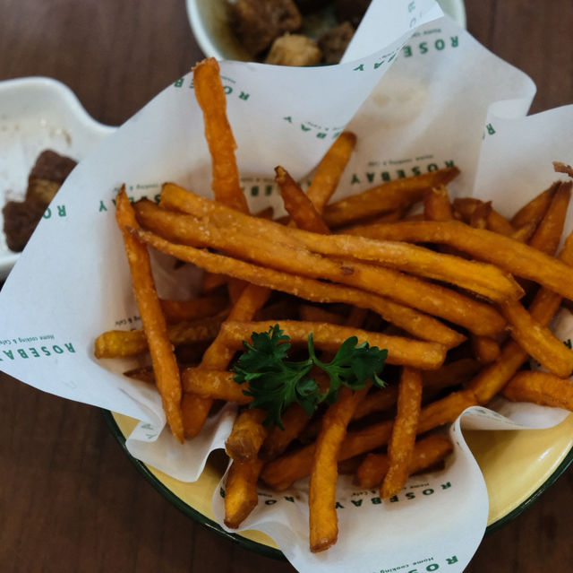 🍽️ Rosebay Home Cooking Café — รสชาติบ้าน ๆ