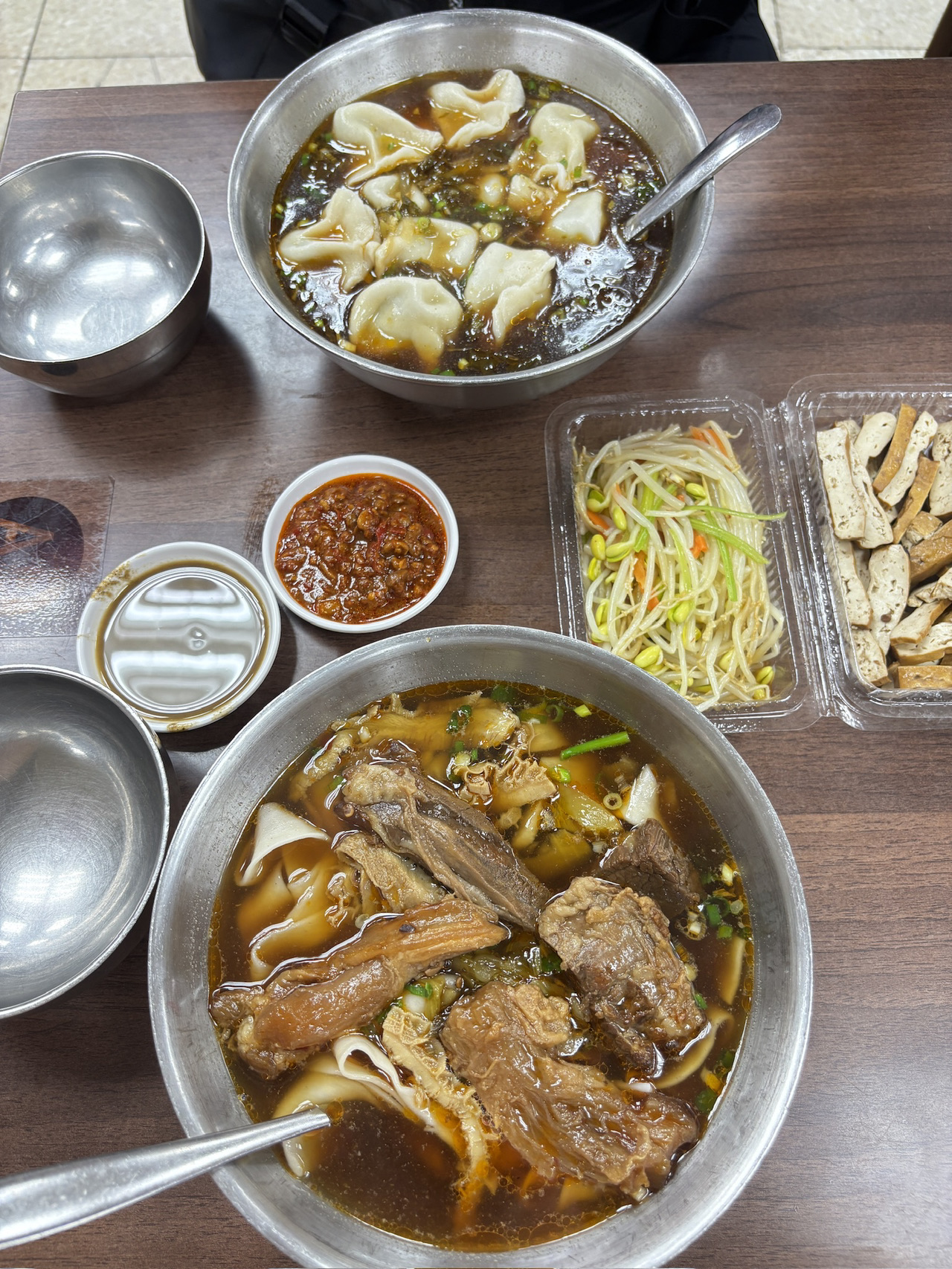 No wonder Lao Shandong Homemade Noodles is recognized in the Michelin Guide — it truly lives up to the hype. The beef noodle soup was incredibly rich and flavorful, with perfectly chewy noodles and tender meat. The dumplings were fresh and juicy, clearly handmade. The place has that authentic, no-frills charm, and the service was quick even during peak hours. A must-visit if you’re after genuine, comforting noodles in the city.

#hellohalloween #TripMoments #travel #taipei #taiwan #vacation #thingstodo 