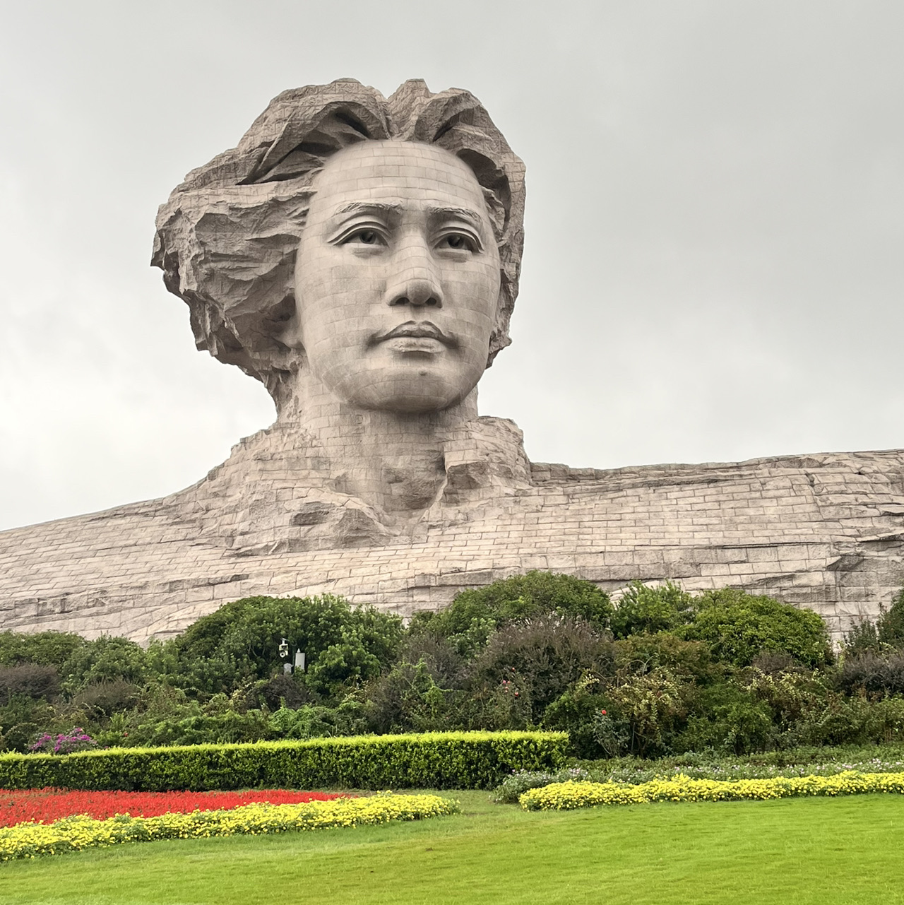 Visiting Changsha isn’t complete without a stop at Orange Island, home to the giant Mao Zedong sculpture and beautiful riverside views. The scenic area is large — about 7 km one way — so the best way to explore efficiently is by taking the sightseeing mini-train.
🚆 Getting There
• Take Changsha Metro Line 2 to 橘子洲站 (Juzizhou Station) and exit at Exit 2.
• Follow the signs for 橘子洲景区入口 (Orange Isle Scenic Entrance) — it’s just a short walk.
🚋 Sightseeing Train Info
• Fare: ¥40 round-trip (students half price — bring ID).
• Operating hours: generally 7.30 AM – 5 PM, with trains running every few minutes.
• Buy tickets online after booking the Orange Isle entrance on WeChat (search “橘子洲门票”). After successful reservation, select “观光车票” to purchase your train ticket. As we are foreigners, I have difficulty booking those so we went to the manual booth instead.
💡 Tips
• Walking is possible (about 1.5 hr one way), but the mini-train saves so much time and energy.
• The park is free, but advance online reservation is required using the WeChat mini app.
• Bring water and sun protection — there’s little shade near the statue area.
📸 Don’t miss the iconic “橘子洲头” stone inscription and the Mao statue — both perfect photo spots.
#falladventures #Changsha #OrangeIsle #HunanTravel #ChinaScenery #RailwayViews