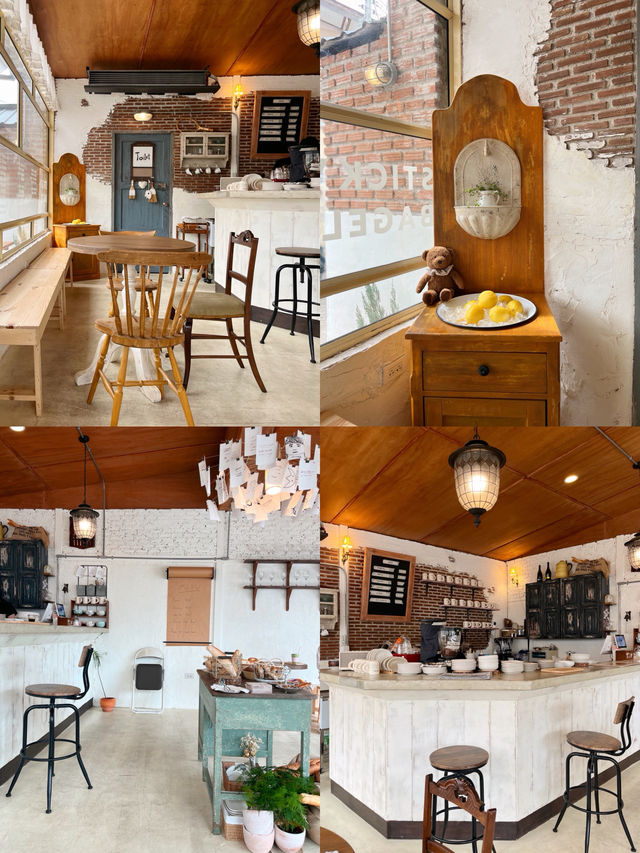 คาเฟ่ Pet Friendly หัวหิน มู้ดเกาหลี 🥯🍋☕️