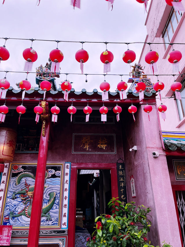 Hiang Thian Siang Ti Temple: Teochew Heritage in Carpenter Street Hiang Thian Siang Ti Temple: Teochew Heritage in Carpenter Street