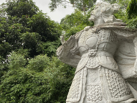 A Hidden Gem in Guangzhou — A Solo Stroll for the Artsy Soul
