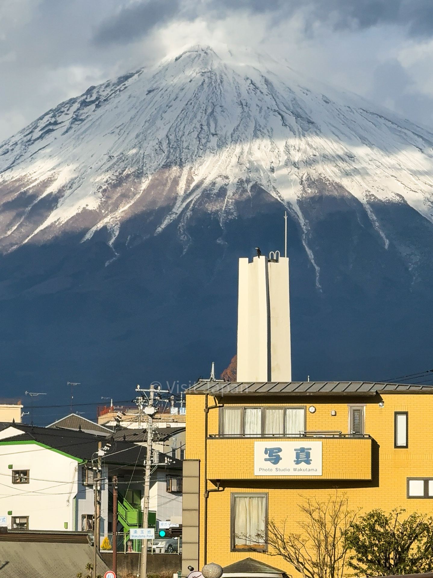 富士山が近すぎて、思わずシャッターを切りたくなる街、富士宮！