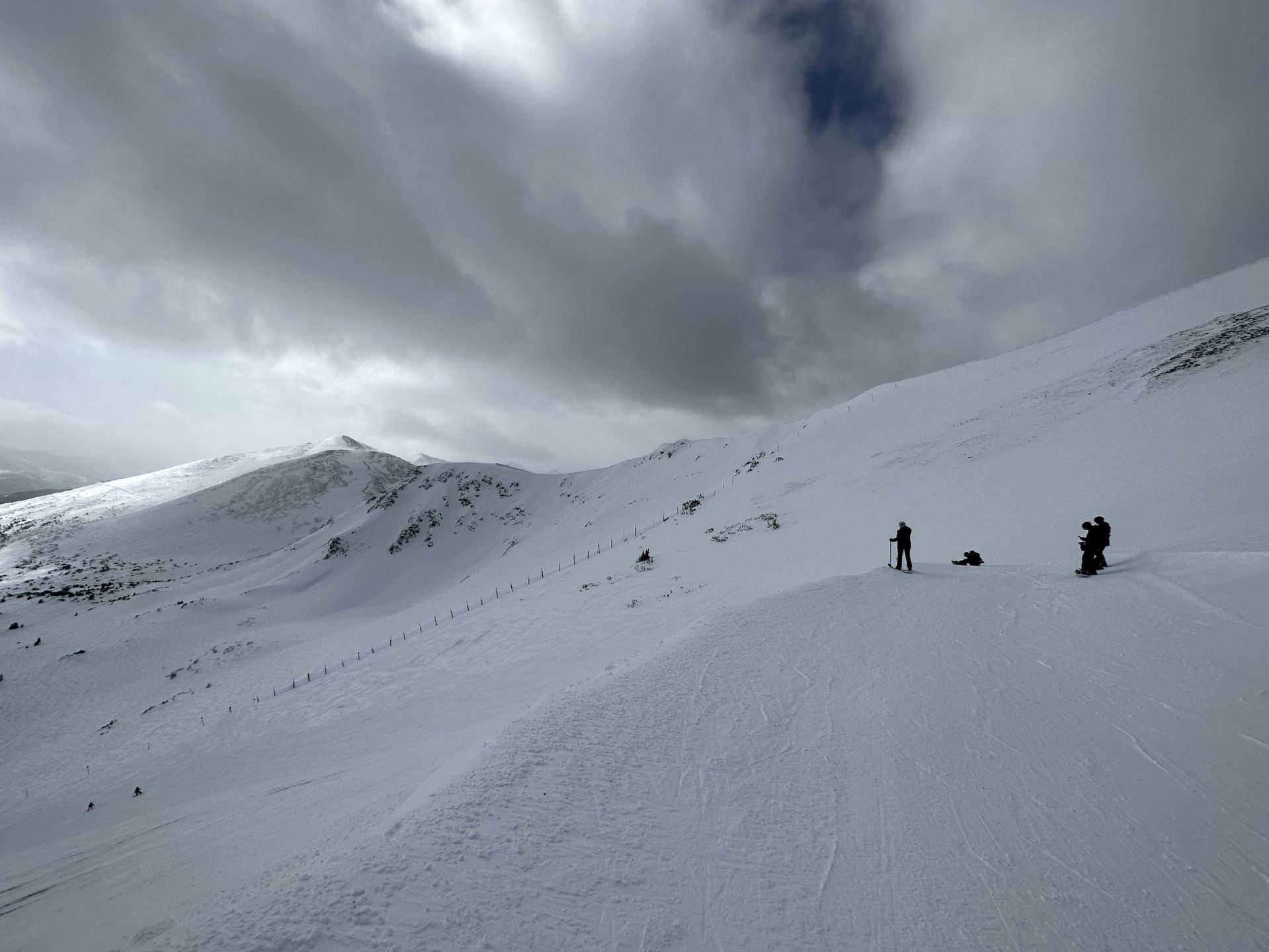 Top of the mountain 🏔️Skiing in the paradise