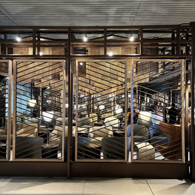 LATAM lounge Santiago Airport 