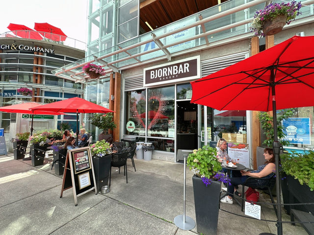 🇨🇦North Vancouver에 이국적인 Edgemont Village맛집 Bjornbar🥐