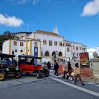 🚂✨ Explore Sintra's Enchanting Magic: Hop Aboard the Comboio Turístico! 🌟🏰


