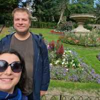 🌺🏰 Explore the Majestic Royal Victoria Park in Bath! 🚶‍♀️🌳


