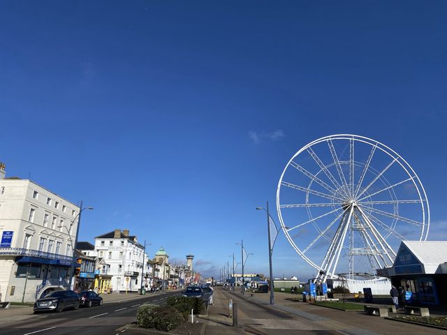 Wellington Pier:Icon of Coastal Entertainment