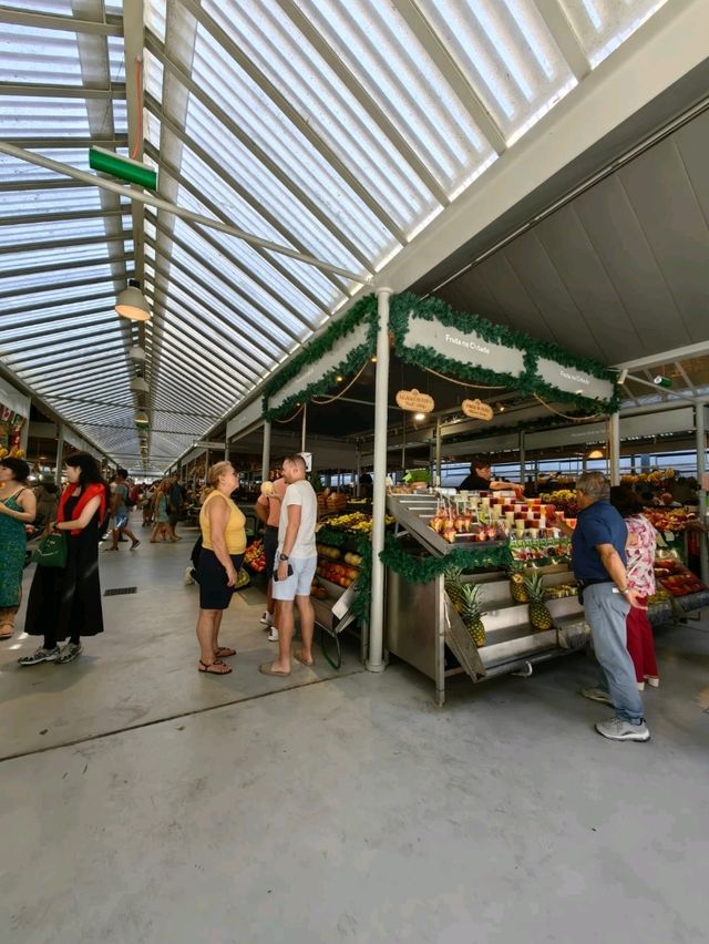 波圖新古典市場食食食，記住星期日休息