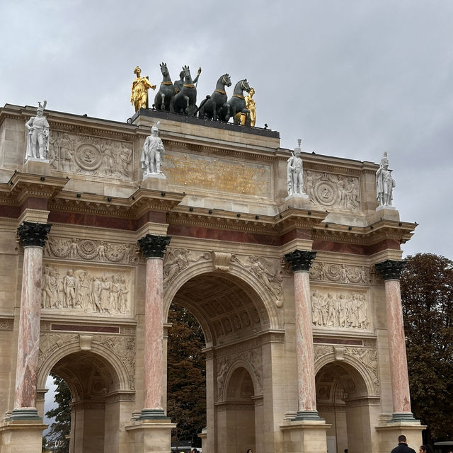 A miniature of the arc de triomphe? 👀