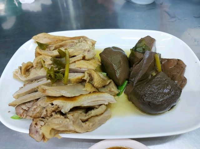 ตำนานร้านข้าวต้มโต้รุ่งของหัวหิน