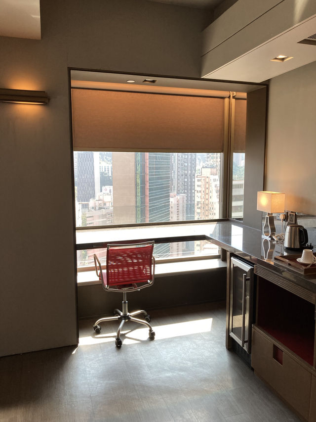 Hike from Wanchai 88 to Victoria Peak and walk down to Soho for vintage shops